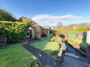 Photo 19- click for photo gallery